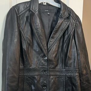 Avanti Women's Black Leather Jacket Size XL Luxurious